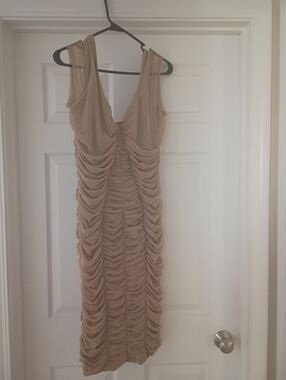 New Women's Beige Ruched Bodycom Dress (1X)
